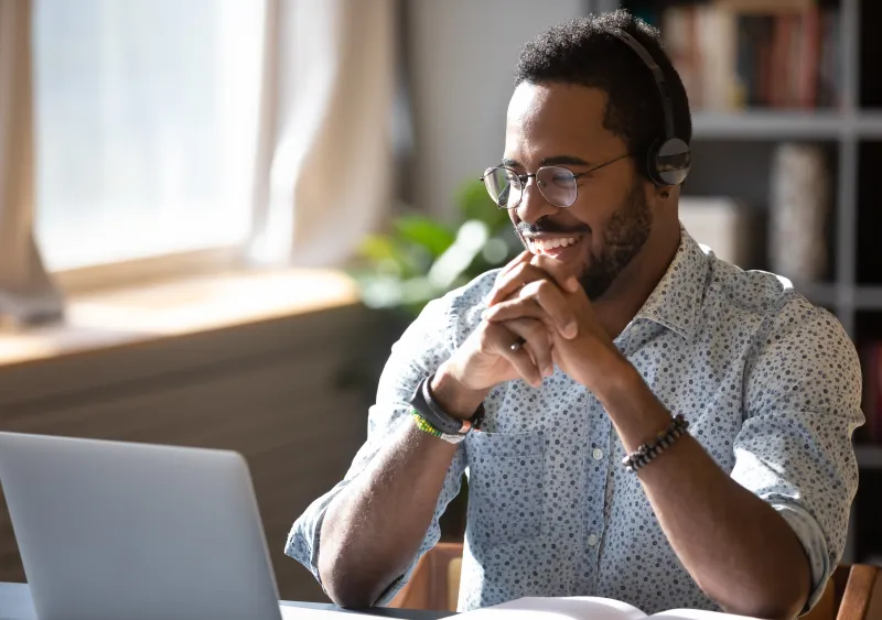 Person on the computer 