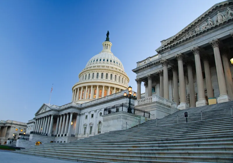 Image of capitol at dusk