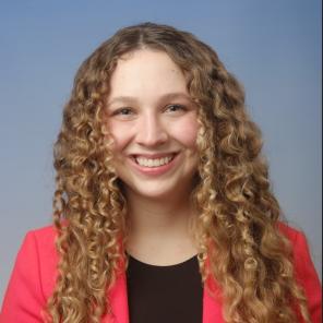 claire houchen headshot